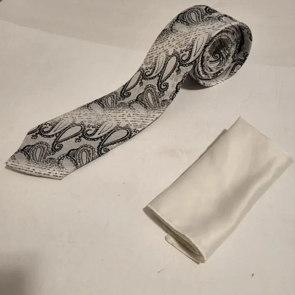 Men's Necktie Handkerchief Set by Statement Confidence